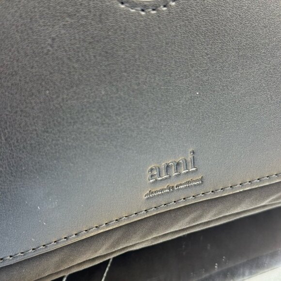 🆕 AMI PARIS 🧿 NWOT Ami de Cœur Crossbody Lunch Box Bag - Picture 9 of 16